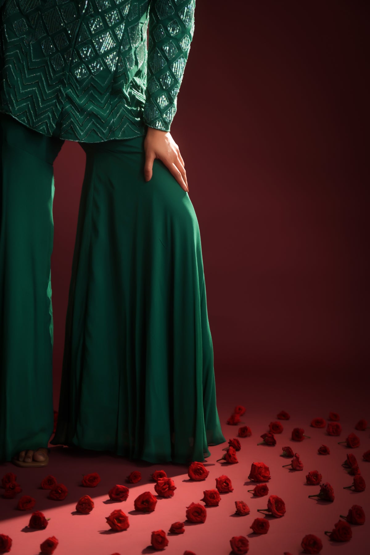 EMERALD SHARARA SET
